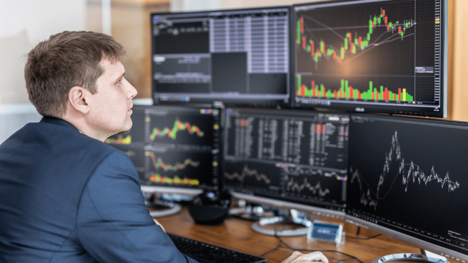 Operate structured products onchain